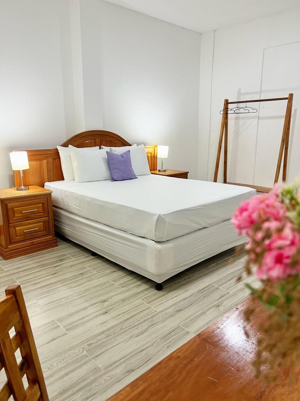 Hotel Al Sole León المظهر الخارجي الصورة